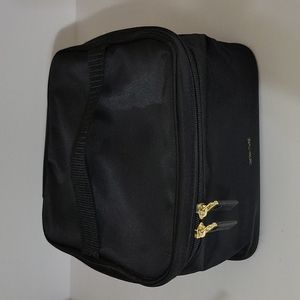 Tartan+Twine Basics Black Train Case